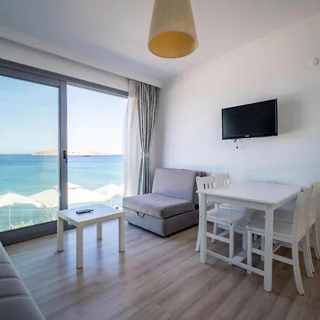 Yali Suites Bed and Breakfast